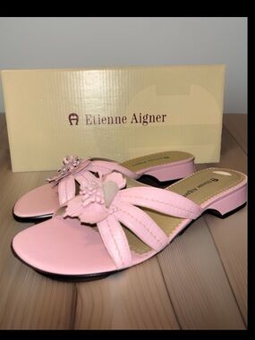 Vintage pink Etienne Aigner leather kitten heel mule sandals, Women’s size 6.5